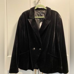 Universal Standard Luxe Velvet Blazer